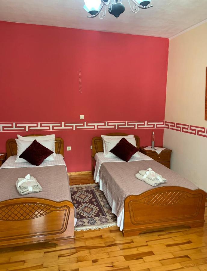 Christina's House With 2 Bedrooms And Free Parking Gjirokaster